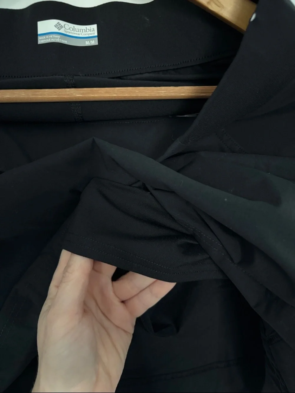 Columbia Black Mini Skort with Side Pockets - Picture 3 of 6